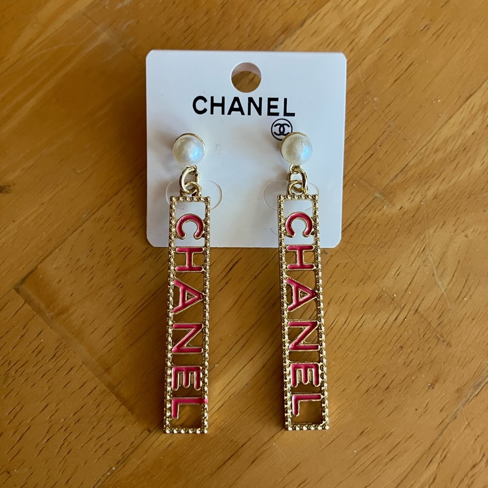Pink with white Pearl fashion earrings